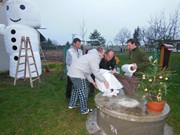 Stavíme sněhuláka s partnery,  rodiči a dětmi